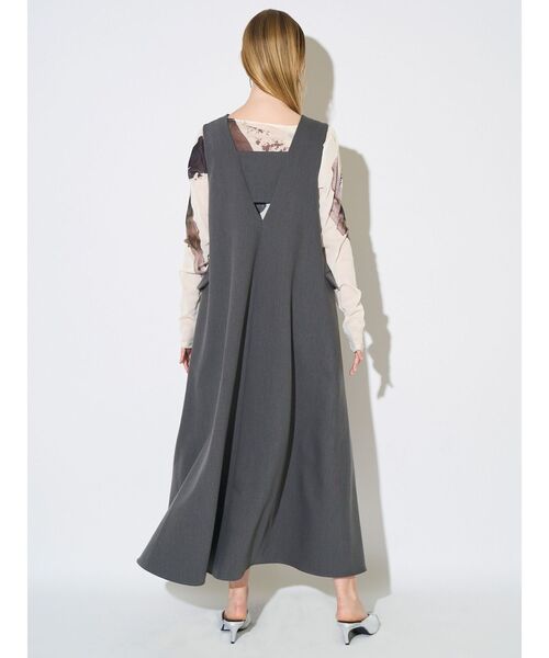 ELENDEEK(エレンディーク)の「オーレグリントスキンカットソー(Tシャツ/カットソー・レディース・ライトブルー/ブラック/アイボリー・FREE)」の12枚目の写真