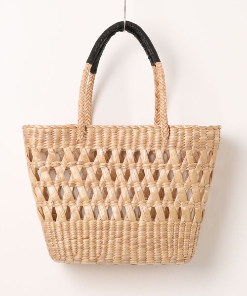 LILA&FLEUR(リラアンドフルール)の「Water Hyacints Bias Basket/ L(かごバッグ・レディース・ナチュラル・LARGE)」の3枚目の写真