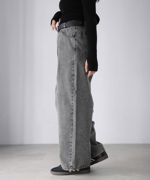 Riberry(リベリー)の「デニムタックカーブパンツ(デニムパンツ・レディース・ブルー/ブラック/ネイビー・FREE)」の17枚目の写真