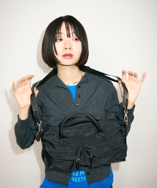 TONER（トナー）の「2WAYナイロンダブルポケットボストンバッグ/ロゴプレート付き（ボストンバッグ・レディース・ブラック/カーキ/グレー/ホワイト・FREE）」の10枚目の写真
