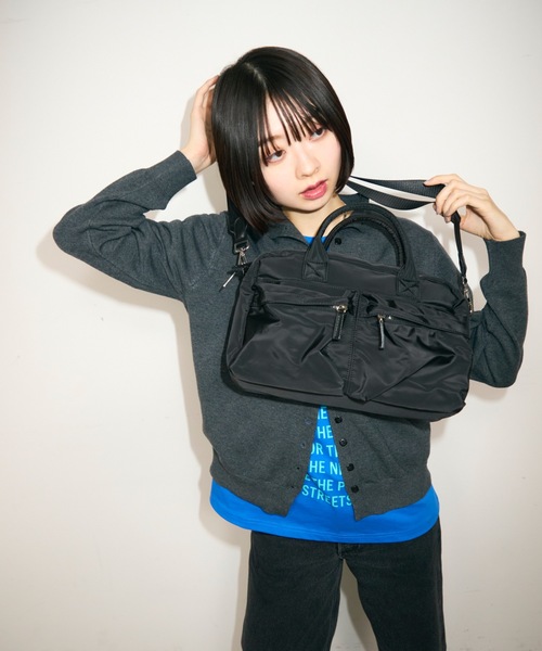 TONER（トナー）の「2WAYナイロンダブルポケットボストンバッグ/ロゴプレート付き（ボストンバッグ・レディース・ブラック/カーキ/グレー/ホワイト・FREE）」の12枚目の写真