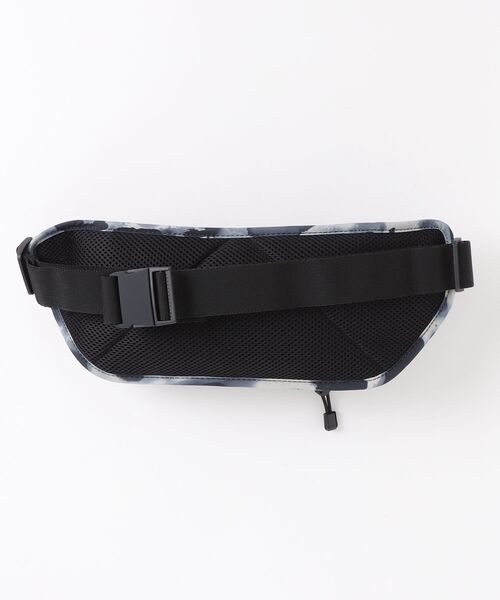 adidas(アディダス)の「adidas by Stella McCartney プリントバムバッグ【adidas by Stella McCartney】 / アディダス adidas(ボディバッグ/ウエストポーチ・レディース・グレー・FREE)」の7枚目の写真