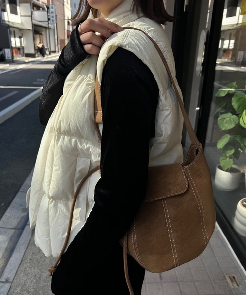 lawgy（ラウジー）の「muffler set round hem quilting vest / マフラーセットラウンドヘムキルティングベスト（その他アウター・レディース・アイボリー/ブラック/ブラウン・FREE）」の11枚目の写真