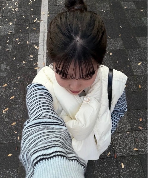 lawgy（ラウジー）の「muffler set round hem quilting vest / マフラーセットラウンドヘムキルティングベスト（その他アウター・レディース・アイボリー/ブラック/ブラウン・FREE）」の14枚目の写真