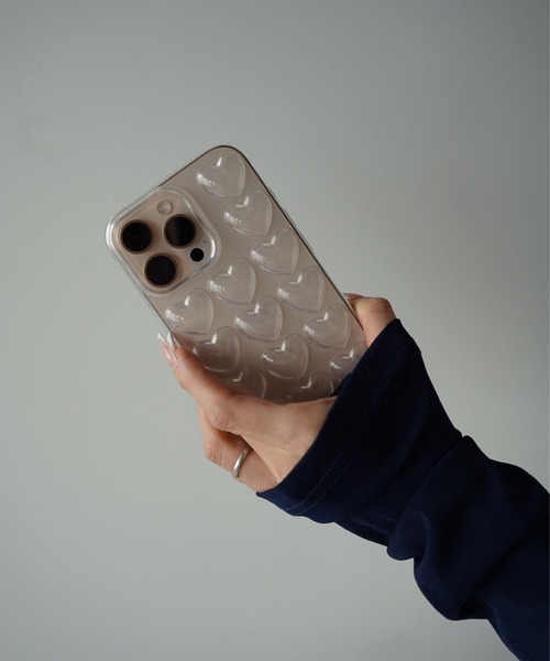 SANSeLF(サンセルフ)の「【SANSeLF】ハートエンボススマホケース iPhoneカバー アイフォンケース sac26s002(スマホケース/カバー・レディース・クリア/ブラック/ピンク・iPhone 17/iPhone 16/iPhone 15)」の3枚目の写真