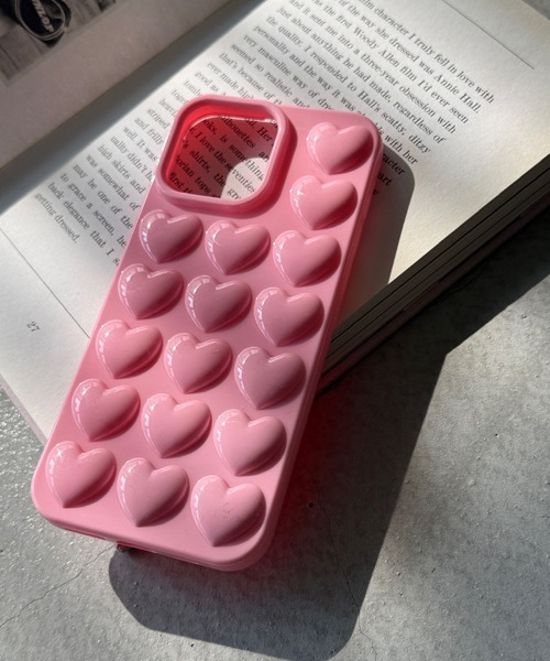 SANSeLF(サンセルフ)の「【SANSeLF】ハートエンボススマホケース iPhoneカバー アイフォンケース sac26s002(スマホケース/カバー・レディース・クリア/ブラック/ピンク・iPhone 17/iPhone 16/iPhone 15)」の10枚目の写真