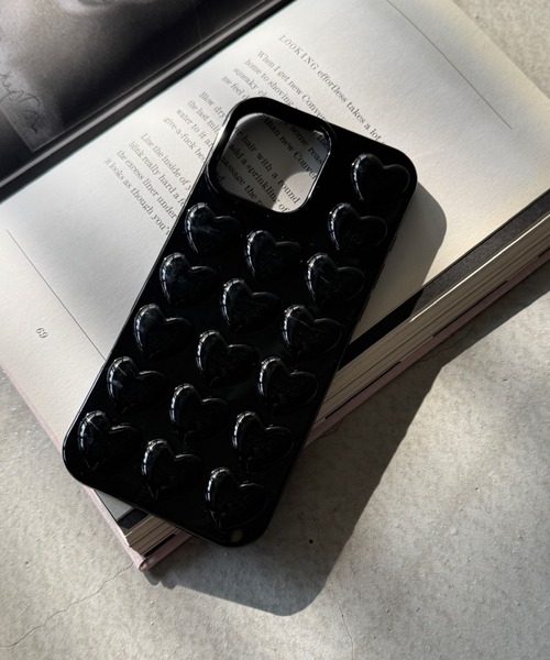 SANSeLF(サンセルフ)の「【SANSeLF】ハートエンボススマホケース iPhoneカバー アイフォンケース sac26s002(スマホケース/カバー・レディース・クリア/ブラック/ピンク・iPhone 17/iPhone 16/iPhone 15)」の14枚目の写真