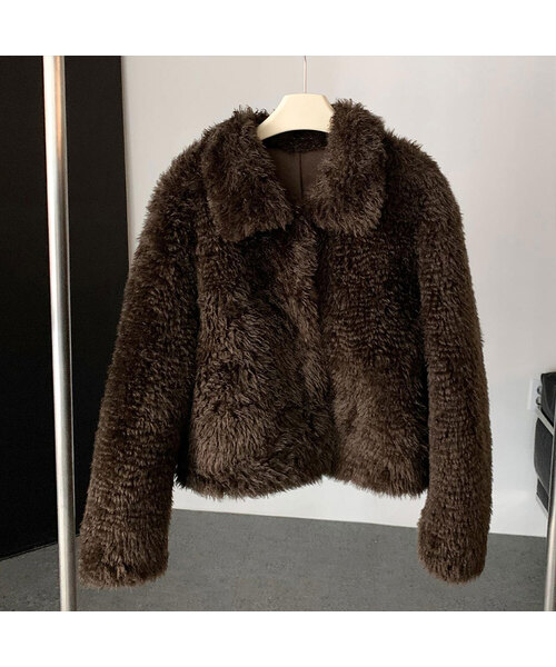 VASCARA(バスカラ)の「Hairy Faux Fur Jacket (3colors)(ムートンコート・レディース・ブラウン・FREE)」の1枚目の写真