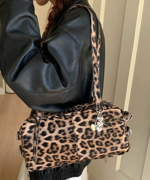 Vipoa(ヴィポア)の「leopard shoulder bag(ショルダーバッグ・レディース・グレー/ブラウン・FREE)」の3枚目の写真