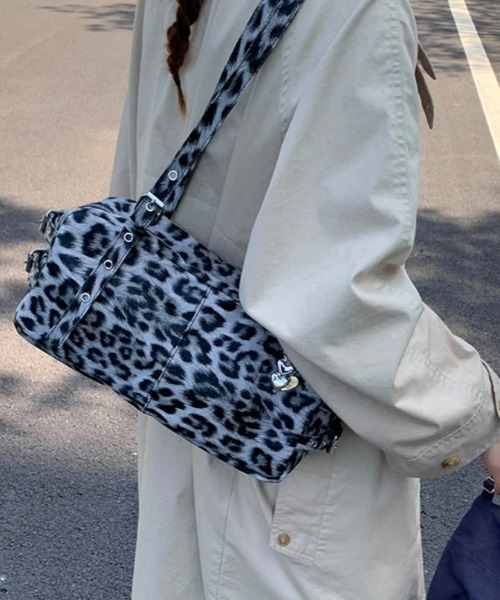 Vipoa(ヴィポア)の「leopard shoulder bag(ショルダーバッグ・レディース・グレー/ブラウン・FREE)」の13枚目の写真