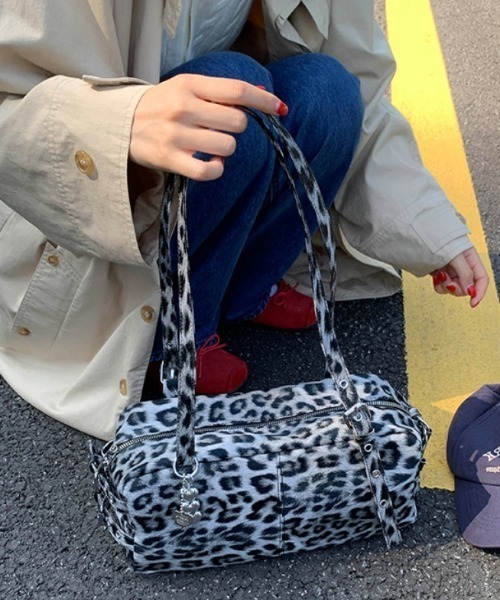 Vipoa(ヴィポア)の「leopard shoulder bag(ショルダーバッグ・レディース・グレー/ブラウン・FREE)」の14枚目の写真
