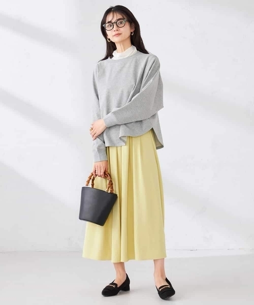 a.v.v(アーヴェヴェ)の「ラメ裏毛ドルマンスウェット(スウェット・レディース・グレー系その他/ライトグレー・38/40)」の14枚目の写真