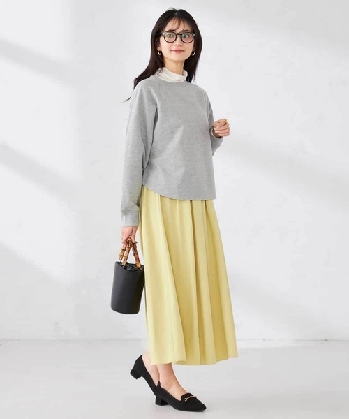 a.v.v(アーヴェヴェ)の「ラメ裏毛ドルマンスウェット(スウェット・レディース・グレー系その他/ライトグレー・38/40)」の16枚目の写真