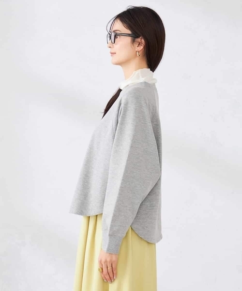 a.v.v(アーヴェヴェ)の「ラメ裏毛ドルマンスウェット(スウェット・レディース・グレー系その他/ライトグレー・38/40)」の18枚目の写真