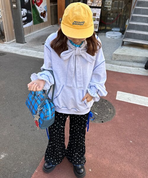 HELLO.SANFRANCISCO（ハローサンフランシスコ）の「【HELLO.SANFRANCISCO】ビッグリボン裏毛パーカー（パーカー・レディース・グレー/イエロー/ピンク・ONE SIZE）」の12枚目の写真
