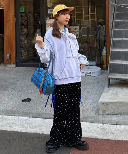 HELLO.SANFRANCISCO（ハローサンフランシスコ）の「【HELLO.SANFRANCISCO】ビッグリボン裏毛パーカー（パーカー・レディース・グレー/イエロー/ピンク・ONE SIZE）」の14枚目の写真