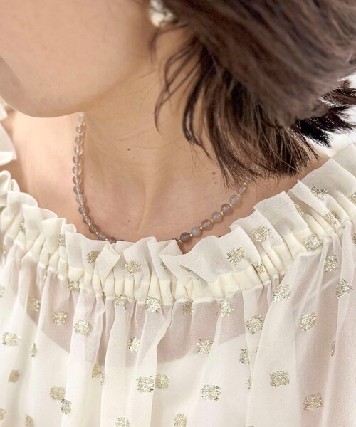 NOLLEY’S（ノーリーズ）の「【grace grace/グラスグラス】ラウンド天然石ネックレス（ネックレス・レディース・ライトグレー/ブラック・FREE）」の3枚目の写真