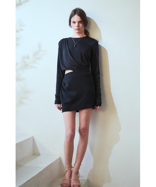 Estella.K(エステラケー)の「Jillian Cut-out Dress サイドカットアウトジャージ―ドレス(ワンピース・レディース・ブラック・FREE)」の10枚目の写真