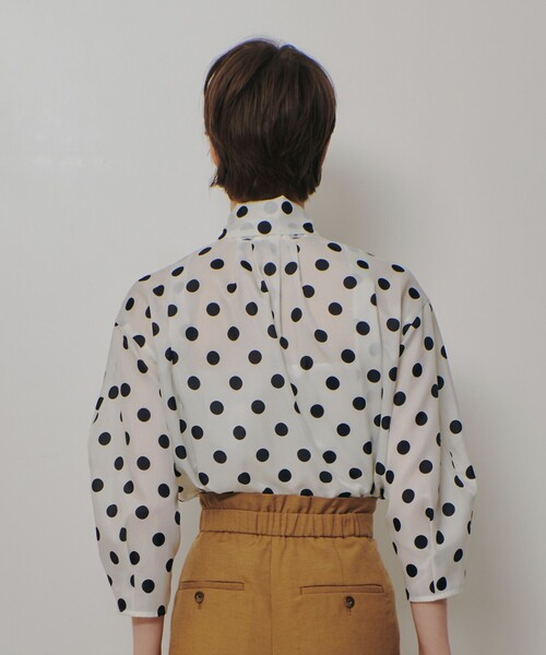 allureville（アルアバイル）の「ポルカドットブラウス（シャツ/ブラウス・レディース・アイボリー/ネイビー・2）」の8枚目の写真