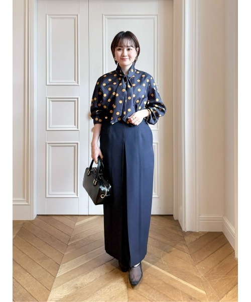 allureville（アルアバイル）の「ポルカドットブラウス（シャツ/ブラウス・レディース・アイボリー/ネイビー・2）」の3枚目の写真