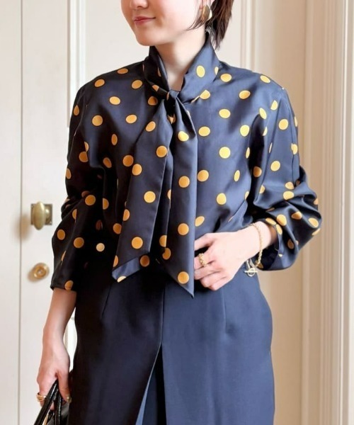 allureville（アルアバイル）の「ポルカドットブラウス（シャツ/ブラウス・レディース・アイボリー/ネイビー・2）」の4枚目の写真