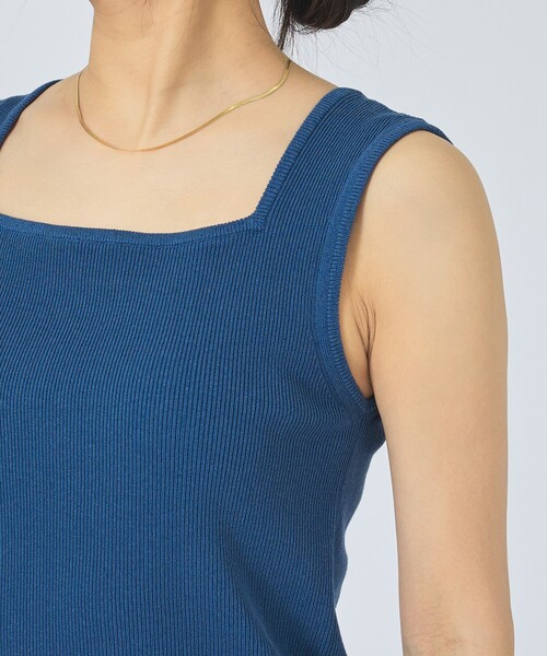 qualite（カリテ）の「【前後で着用可能！新色追加】2WAYスクエアノースリーブニット/インナー/春服/夏服/オフィスカジュアル（タンクトップ・レディース・ブルー/オフホワイト/ブラック・フリー）」の18枚目の写真