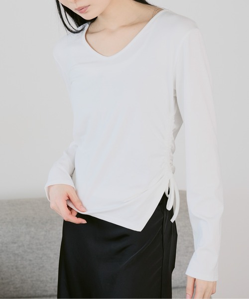 Siel（シエル）の「サイドギャザートップス（Tシャツ/カットソー・レディース・ホワイト/ブラック/グレー・FREE）」の4枚目の写真