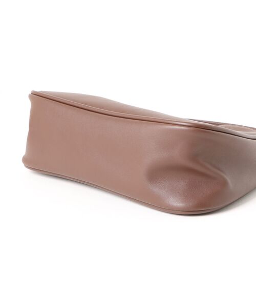ROXY(ロキシー)の「ROXY ウィメンズ OVER THE WAVES HAND BAG ミニハンドバッグ 【2026年春夏モデル】/ロキシーエコレザーバッグ(ハンドバッグ・レディース・ブラウン/ホワイト・FREE)」の4枚目の写真