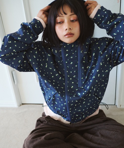 common gull products.(コモンガルプロダクツ)の「誰かと笑った午後に着るジャケット、芽心(ナイロンジャケット・レディース・ネイビー/ホワイト系・SMALL/MEDIUM/LARGE)」の7枚目の写真
