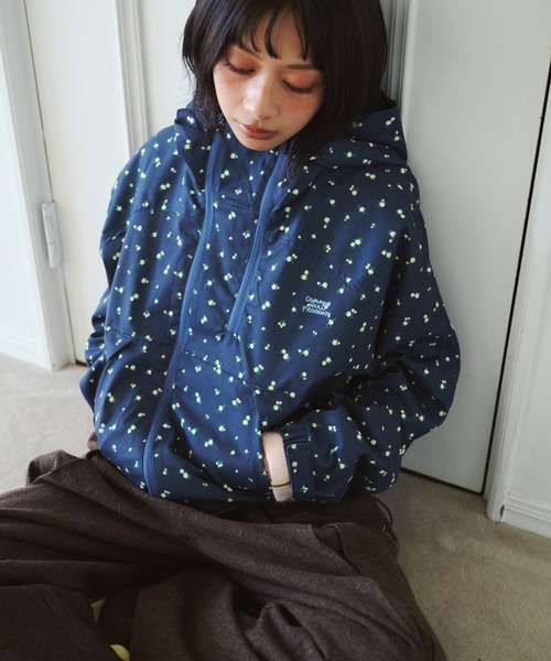 common gull products.(コモンガルプロダクツ)の「誰かと笑った午後に着るジャケット、芽心(ナイロンジャケット・レディース・ネイビー/ホワイト系・SMALL/MEDIUM/LARGE)」の6枚目の写真