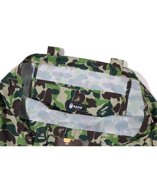 A BATHING APE（アベイシングエイプ）の「BAPE CAMO GO APE POINTER COLLEGE TOTE BAG BAPEC（トートバッグ・メンズ・グリーン/ブルー/ネイビー/ピンク・FREE）」の9枚目の写真