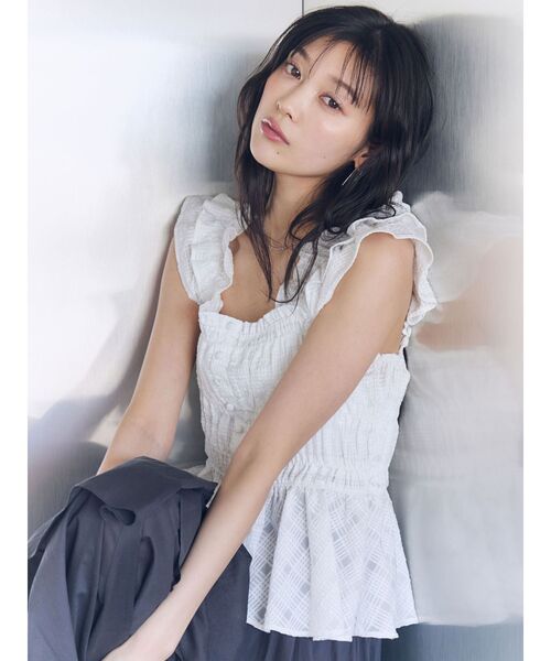 LAGUNAMOON(ラグナムーン)の「シアーチェックシャーリングブラウス 【夏服】【レイヤードトップス】(シャツ/ブラウス・レディース・ネイビー/ブラウン/ホワイト・FREE)」の8枚目の写真