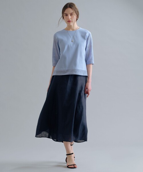 J.PRESS(ジェイプレス)の「【一枚で着映え】スムースジャージー 刺繍 カットソー(Tシャツ/カットソー・レディース・ホワイト系/サックスブルー系/ライトイエロー系/ライトグレー系・LARGE/MEDIUM)」の11枚目の写真