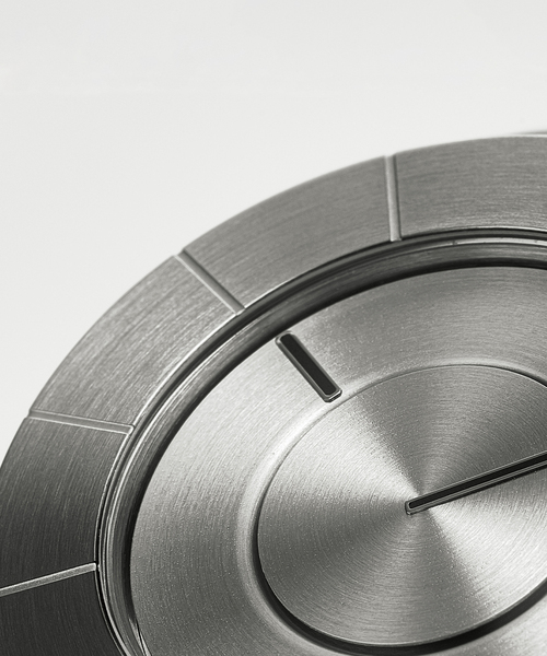 ISSEY MIYAKE（イッセイミヤケ）の「ISSEY MIYAKE TO NY0N001 Silver（アナログ腕時計・レディース・シルバー・FREE）」の5枚目の写真