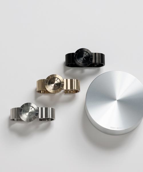 ISSEY MIYAKE（イッセイミヤケ）の「ISSEY MIYAKE TO NY0N001 Silver（アナログ腕時計・レディース・シルバー・FREE）」の8枚目の写真