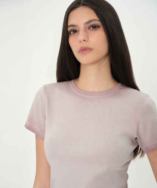 MUSINSA STANDARD WOMAN（ムシンサスタンダードウーマン）の「ウィメンズダーティタイドスリムクルーネックTシャツ[スモークピンク]（Tシャツ/カットソー・レディース・その他・SMALL/MEDIUM/LARGE/X-SMALL）」の4枚目の写真