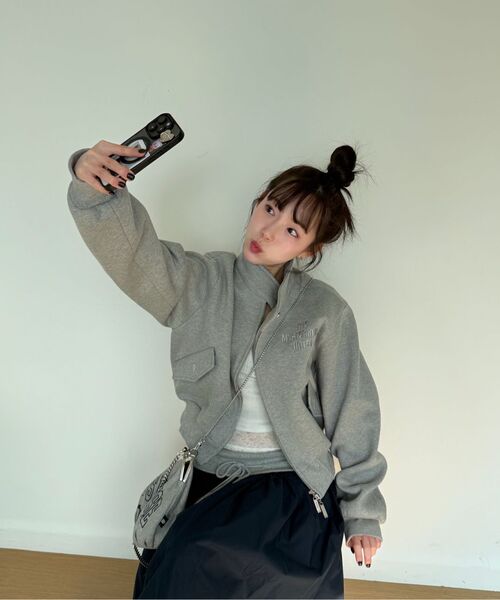 THE MYSTERIOUS HOTEL（ザミステリアスホテル）の「CROPPED BOMBER JK [GREY]（その他アウター・レディース・その他・FREE）」の2枚目の写真