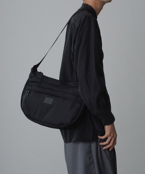 GREGORY（グレゴリー）の「《別注》【GREGORY/グレゴリー】サッチェル M（ショルダーバッグ・メンズ・ブラック・FREE）」の4枚目の写真