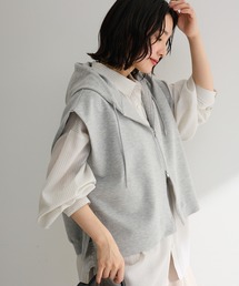 フード付ベスト