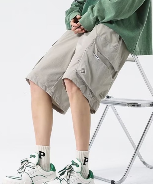 link lot(リンクロット)の「マルチポケット ワイドカーゴシハーフパンツ(カーゴパンツ・メンズ・ベージュ/グレー/ブラック・L/M)」の3枚目の写真