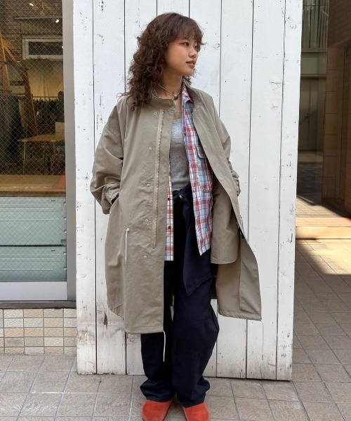 Snow Peak(スノーピーク)の「Snow Peak / Nylon Washer Coat ナイロンワッシャーコート(ナイロンジャケット・メンズ・グレイッシュベージュ/ブラック/チャコール・M/L/S)」の6枚目の写真