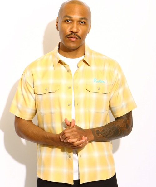 ROTAR(ローター)の「Rayon Ombre Work Shirt(シャツ/ブラウス・メンズ・サックスブルー/イエロー/オフホワイト・MEDIUM/LARGE/X-LARGE)」の3枚目の写真