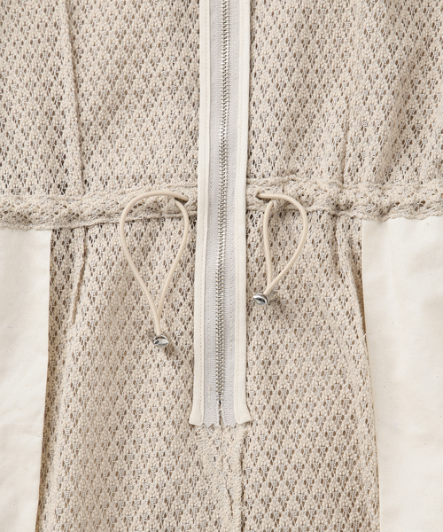 JOURNAL STANDARD（ジャーナルスタンダード）の「別注【MIKA KASAI】 Lace one-piece（ワンピース・レディース・ベージュ/ネイビー・FREE）」の17枚目の写真