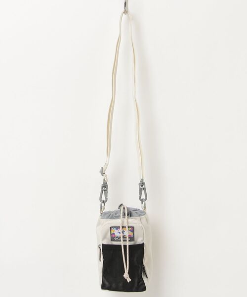 styles（スタイルス）の「Columbia Pricestream Bottle Holder PU2438（ショルダーバッグ・メンズ・ブラック/ストーン・ONE SIZE）」の2枚目の写真