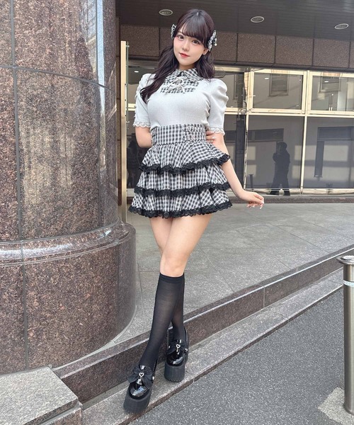 ROJITA（ロジータ）の「【SNSで大バズリ中】キラキラビジューティアードスカート（スカート・レディース・ブラック/ピンク/チェック・FREE）」の3枚目の写真