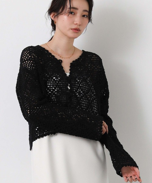Torrazzo Donna(トラッゾドンナ)の「クロッシェダイヤ柄カーディガン(カーディガン/ボレロ・レディース・ブラック/オフホワイト・FREE)」の2枚目の写真