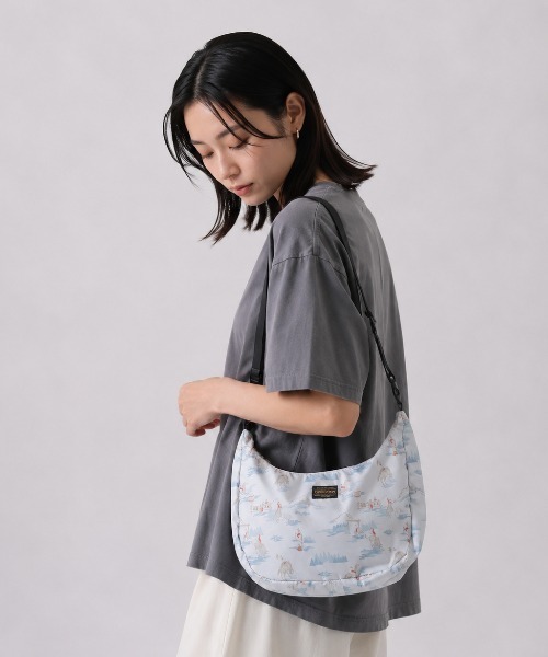 PENDLETON(ペンドルトン)の「【 PENDLETON / ペンドルトン 】ECOPET PRINT BANANA BAG / エコペットプリントバナナバッグ(ショルダーバッグ・レディース・オフホワイト/ブルー/オリーブ・FREE)」の1枚目の写真