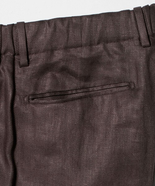 UNITED ARROWS(ユナイテッドアローズ)の「リネン ツイル 1プリーツ リラックス テーパード イージースラックス(スラックス・メンズ・ナチュラル/モカ・44/48/46)」の5枚目の写真