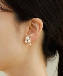JewCas（ジュアキャス）の「JewCasパールブーケエアフィットイヤリング[JC4961]（イヤリング）」