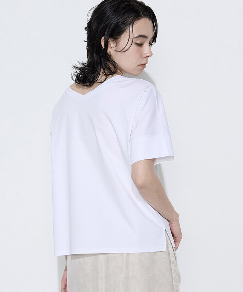 K.T KIYOKO TAKASE（キヨコタカセ）の「クールタッチコットンスムース Tシャツ（Tシャツ/カットソー・レディース・ホワイト/グレイッシュベージュ/ブラック・9号）」の8枚目の写真